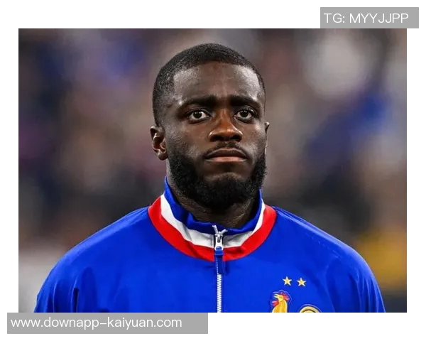 法媒报道帕梅卡诺若不续约拜仁巴黎有意报价争夺