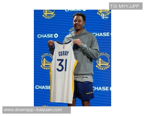 勇士队宣布签约赛斯库里新赛季将穿31号球衣出战 勇士队宣布签约赛斯库里新赛季将穿31号球衣出战