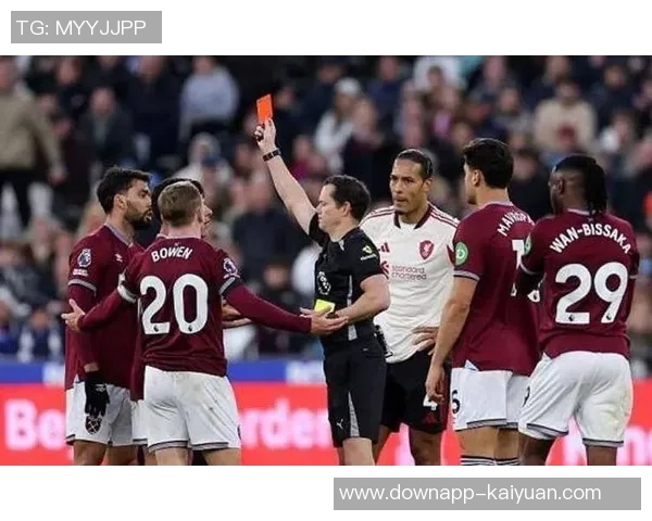 中场铁闸凯塞多本赛季英超抢断拦截双料第一展现强大防守能力 中场铁闸凯塞多本赛季英超抢断拦截双料第一展现强大防守能力