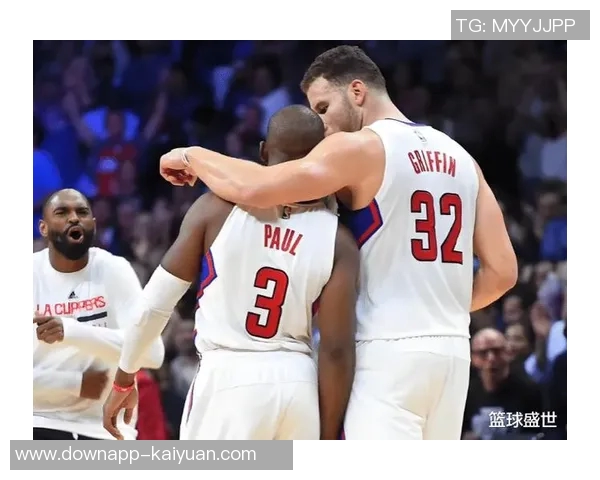 保罗赞扬快船主场球迷热情洋溢表达对球队和球迷的深厚爱意 保罗赞扬快船主场球迷热情洋溢表达对球队和球迷的深厚爱意