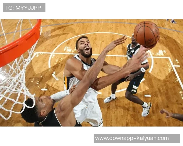 戈贝尔半场表现亮眼高效拿下10分9板3助攻1盖帽助力球队争胜 戈贝尔半场表现亮眼高效拿下10分9板3助攻1盖帽助力球队争胜