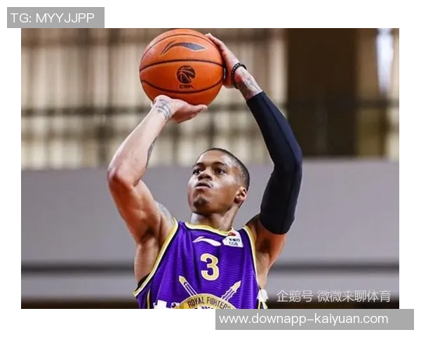 斯普利特透露霍勒迪状态回暖塞布尔与他均缺席对抗训练