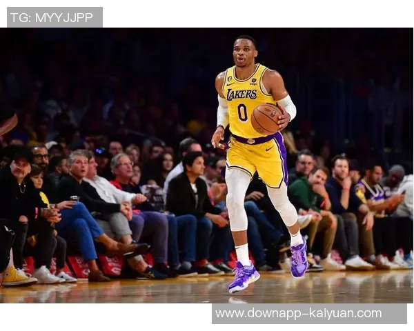 媒体人分析卢卡里夫斯崛起湖人战术将向新星转型不再依赖詹姆斯 媒体人分析卢卡里夫斯崛起湖人战术将向新星转型不再依赖詹姆斯